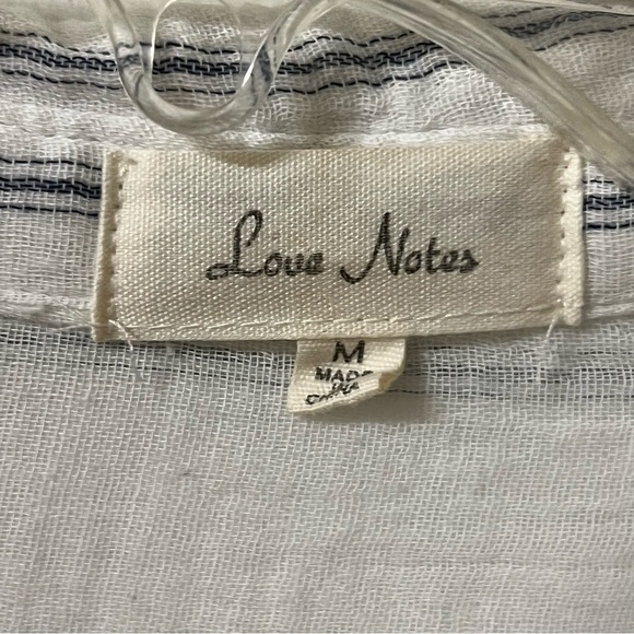 Love Notes Cropped Long Sleeve Blous Medium White Blue Striped Button Up Cotton - Picture 3 of 7